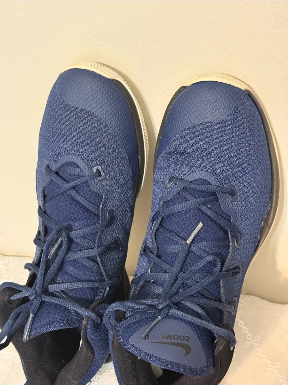 Nike Men’s Navy and White Athletic Basketball Shoes